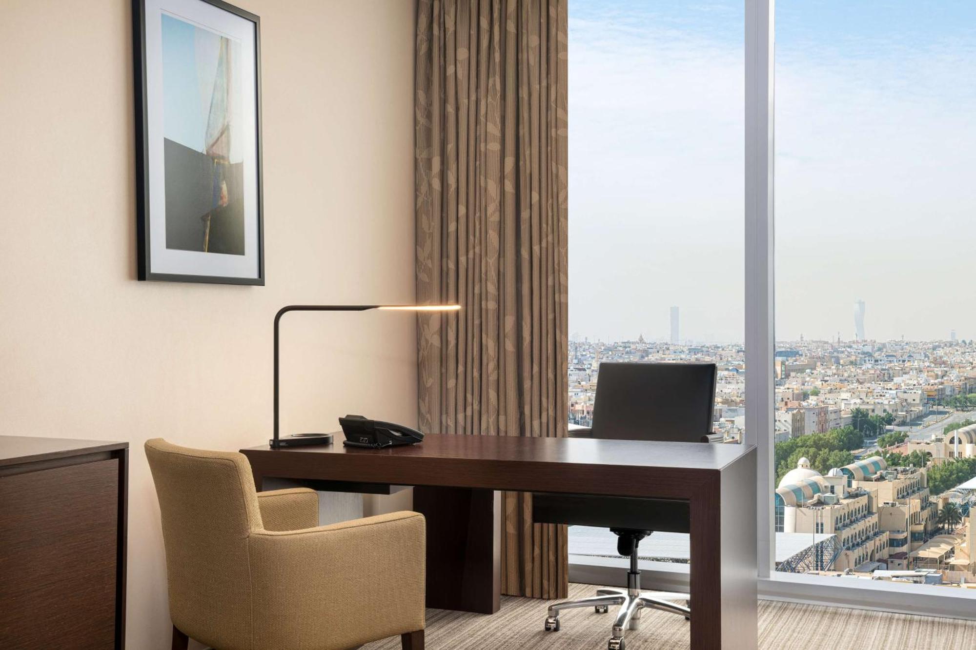 Hilton Riyadh Hotel & Residences エクステリア 写真