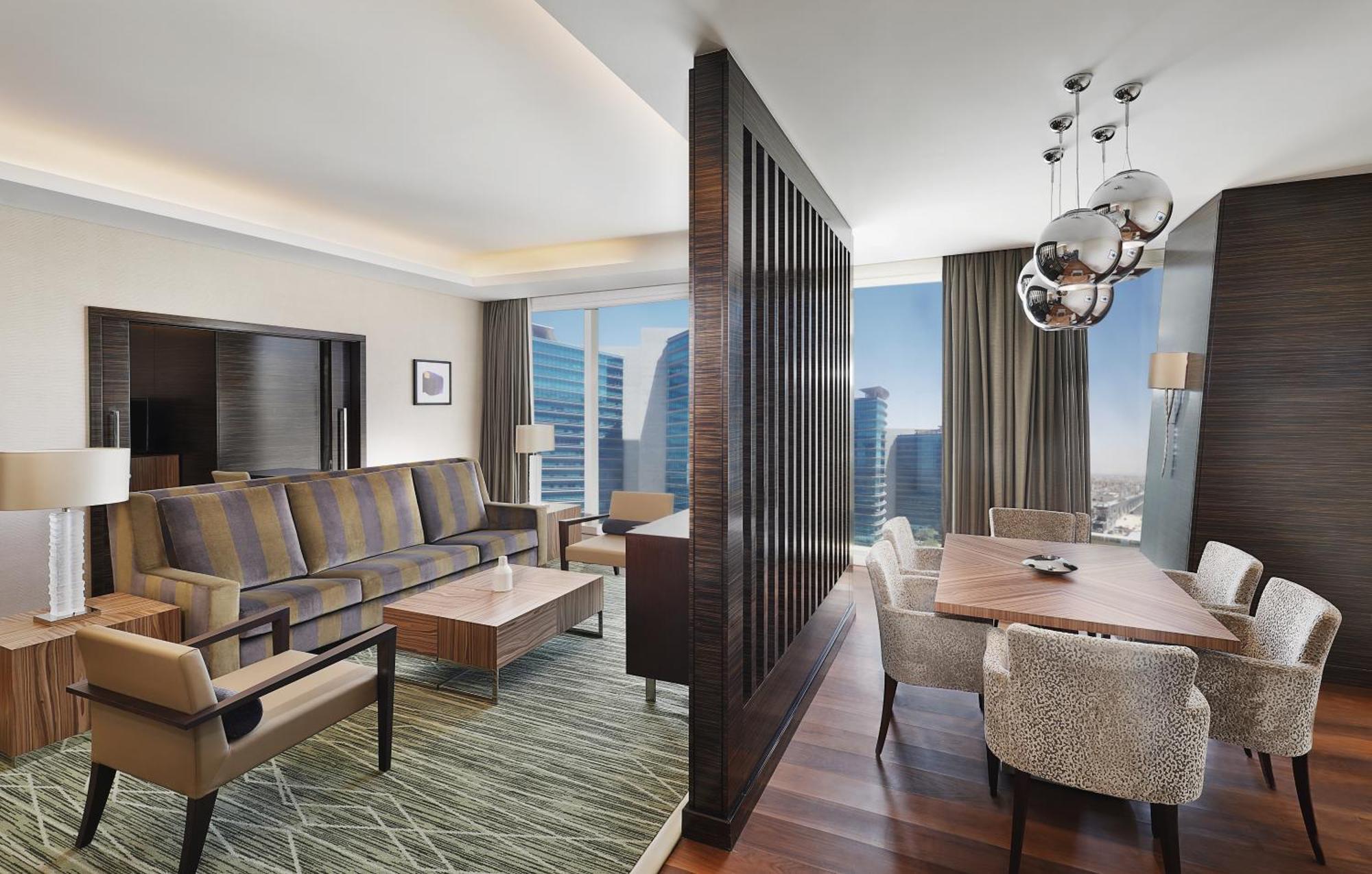 Hilton Riyadh Hotel & Residences エクステリア 写真 A suite at the hotel