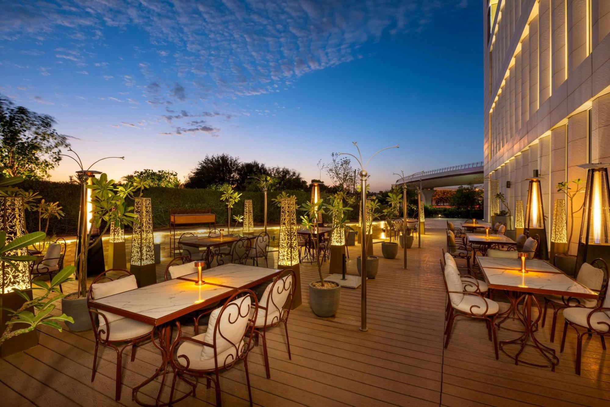 Hilton Riyadh Hotel & Residences エクステリア 写真 The Park, Hyderabad